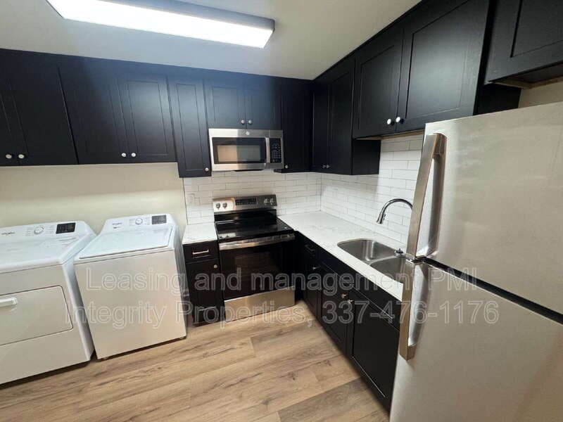 Lafayette Condo: 105 Meaux Blvd Apt 3