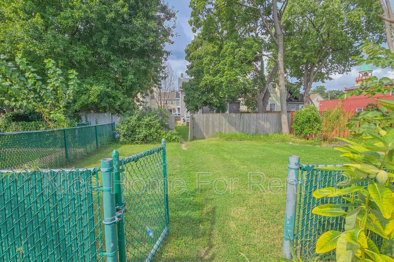 Mt. Holly Condo: 27 Pine St #1