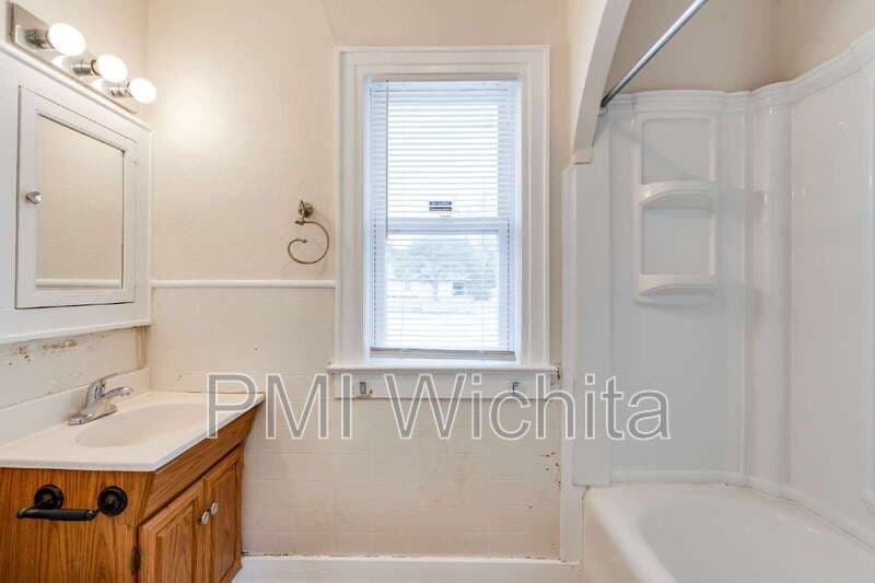 Wichita Condo: 1927 West McCormick Street