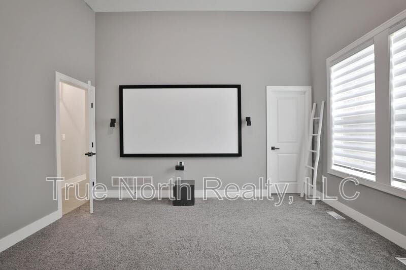 Lewis Center House: 2246 Koester Trace