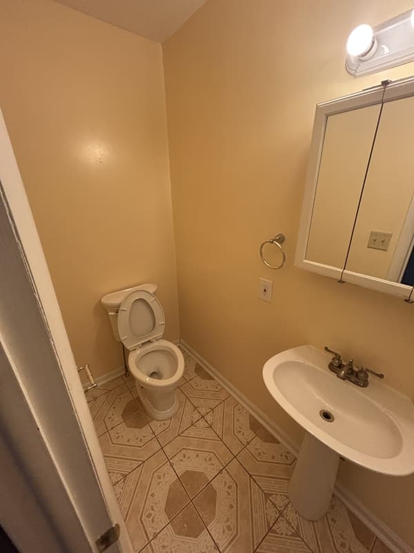 Baltimore Townhome: 22 East 24th Street - 1