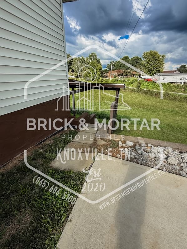 Maryville House: 1731 Lively Road