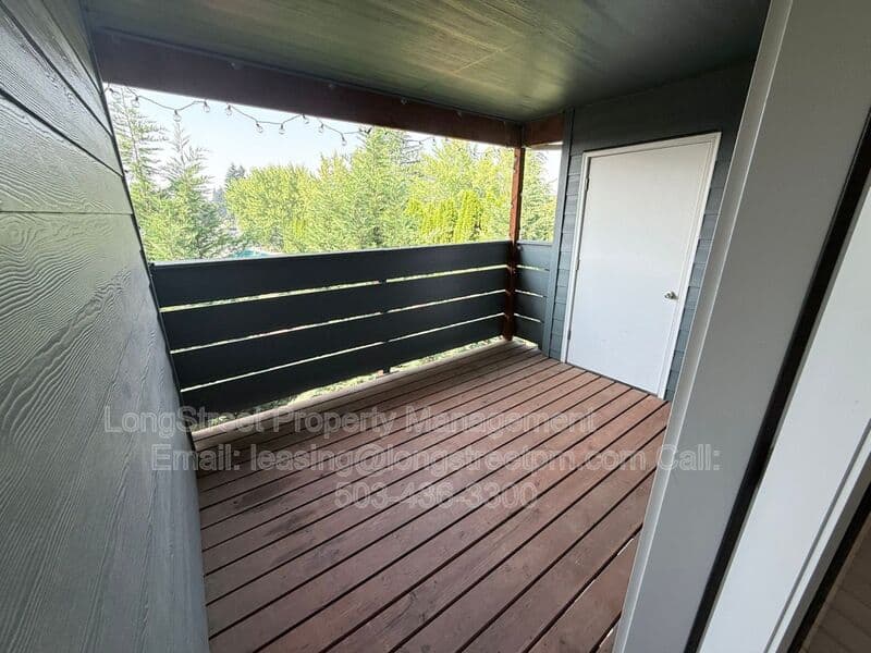 Keizer House: 3655 Pleasant View Dr NE
