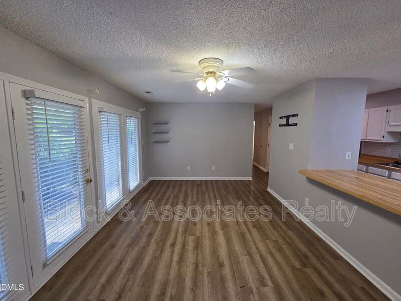 Raleigh Condo: 2011 Quaker Lndg