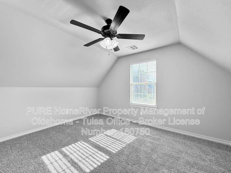 Jenks House: 209 W 111th Pl S
