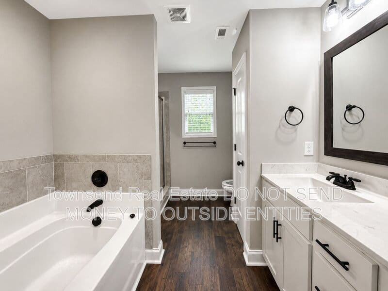 Stedman House: 621 Blawell Circle