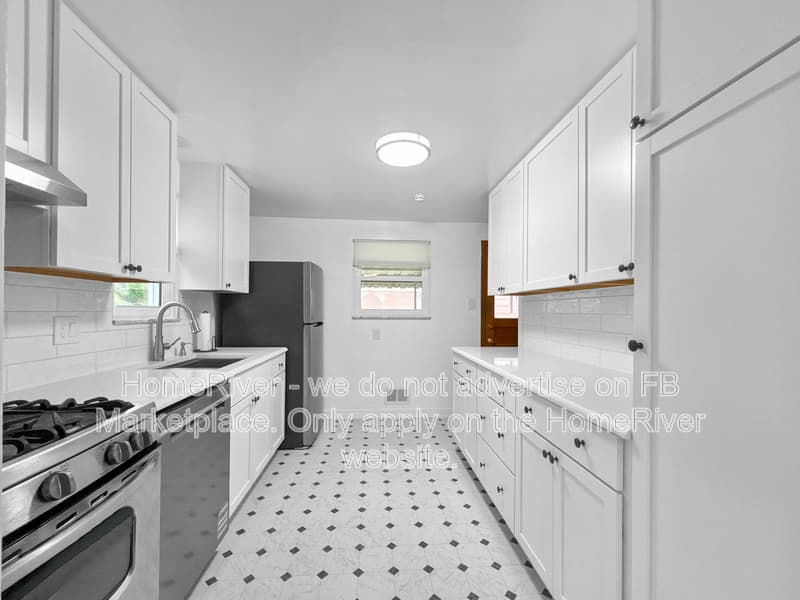 Pittsburgh House: 203 Fingal St