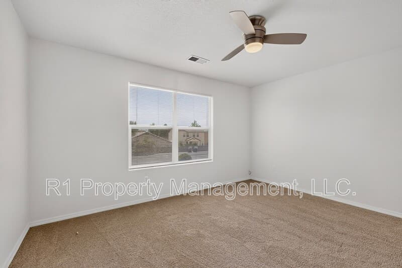 Albuquerque House: 6512 Los Pueblos Place NW