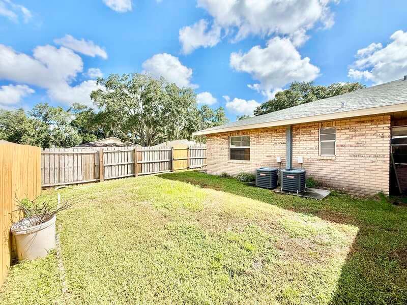 Brandon Condo: 3202 Bloomingdale Villas Court -3202