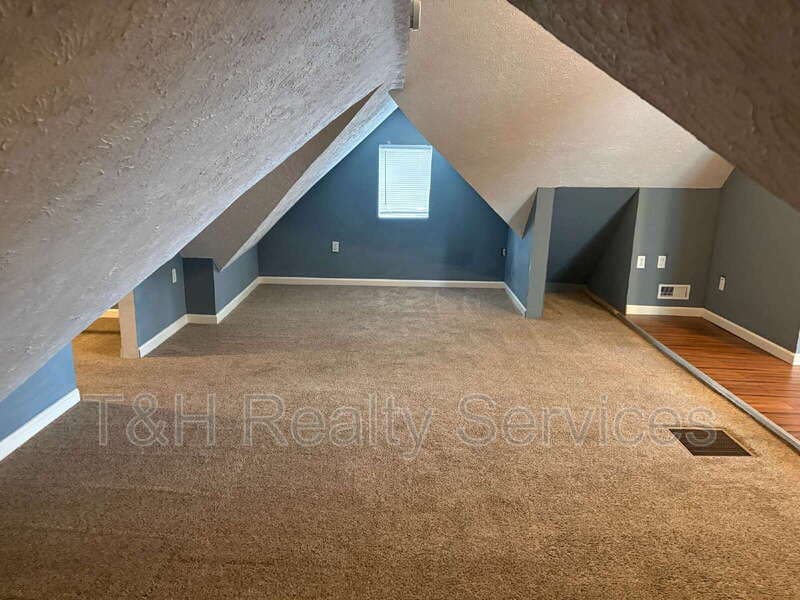Indianapolis House: 422 Iowa Street