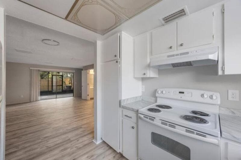 Largo Townhome: 2820 South Pines Drive - 131