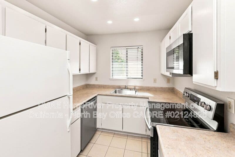 Santa Rosa Condo: 2518 Westberry Dr