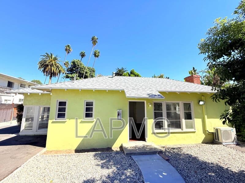 Pasadena House: 607-611 N. El Molino Ave.