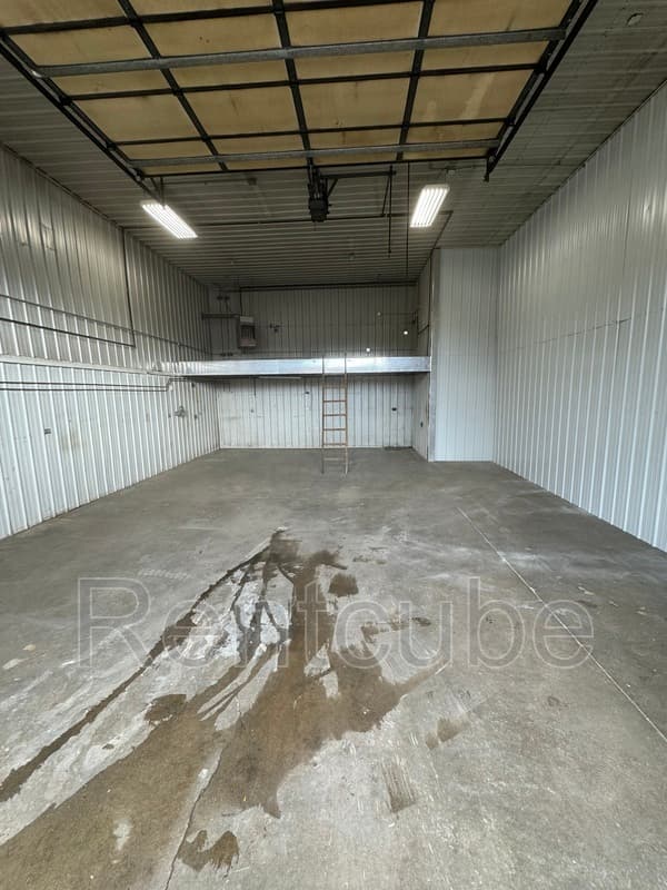 Dubuque House: 1745 JFK Rd