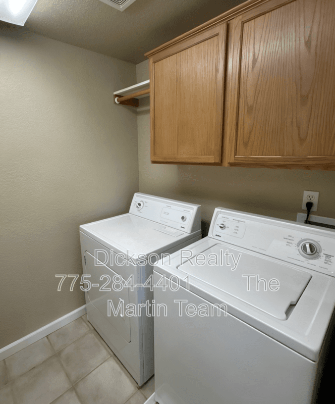 Sparks House: 6230 Ingleston Drive