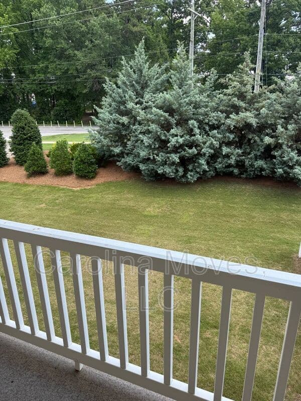 Greenville Townhome: 5 Alkanet Way