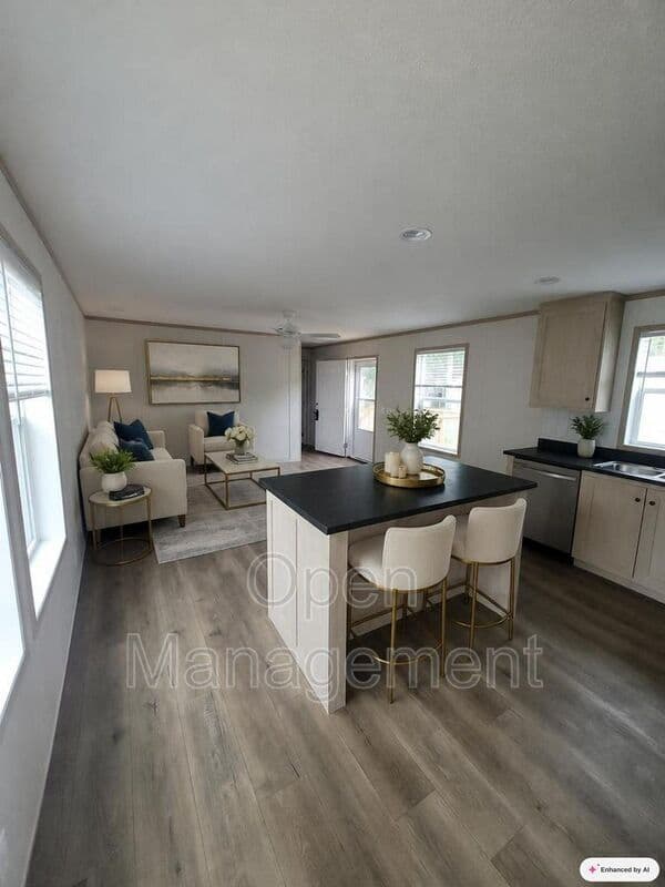 Louisville House: 3416 Kramers Ln