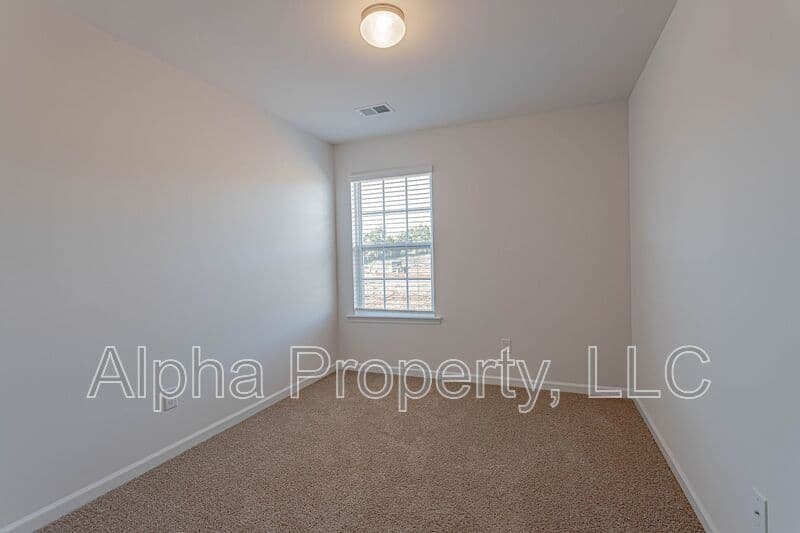 Greer Townhome: 30 Moorlyn Ln