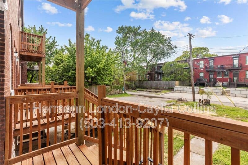 St Louis House: 3215 Nebraska Ave