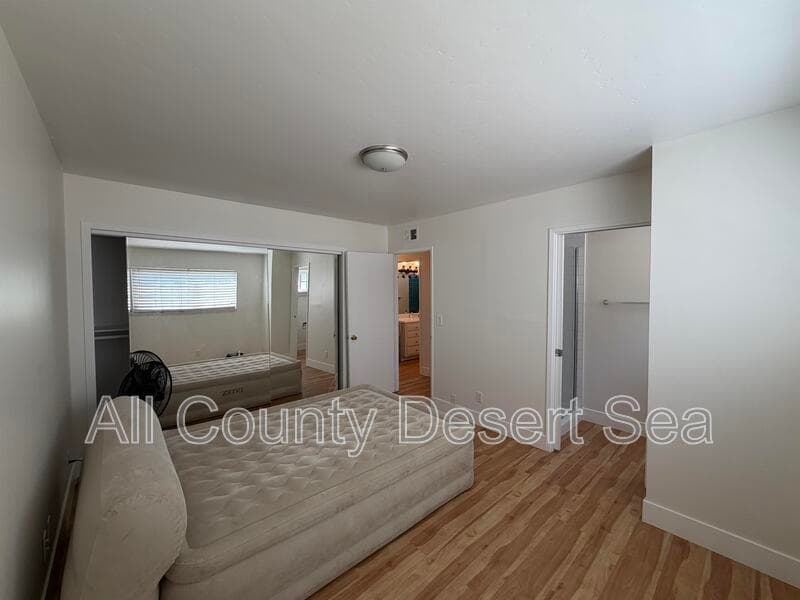 Huntington Beach House: 17542 Wrightwood Ln