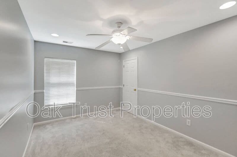 Moncks Corner House: 524 Evening Shade Dr