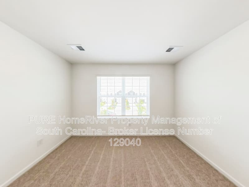 Gilbert Townhome: 314 Livesey Ln
