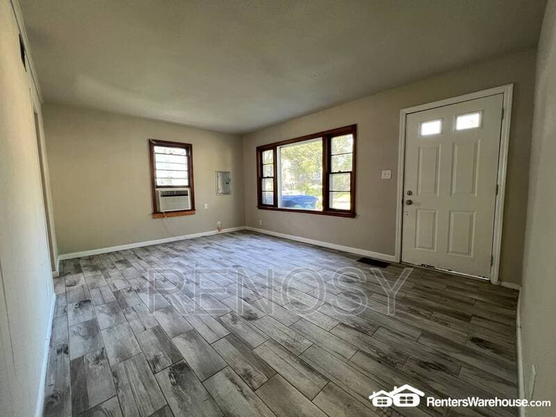 Des Moines House: 1914 10th St