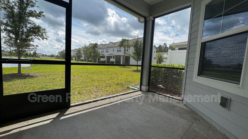 Jacksonville House: 10361 Benson Lake Dr