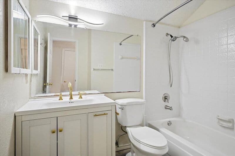 Fort Worth House: 9716 Windsor Cir