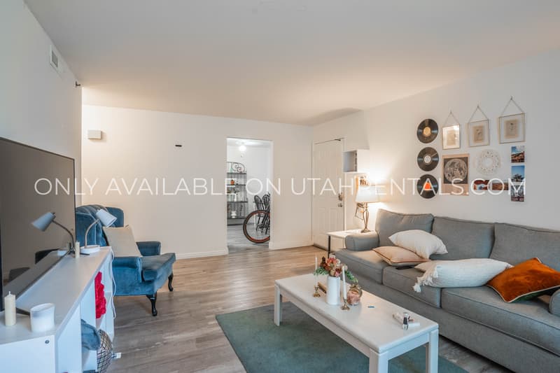 Provo House: 760 N 800 E