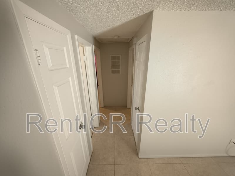 Dunedin Condo: 561 Laura Lane