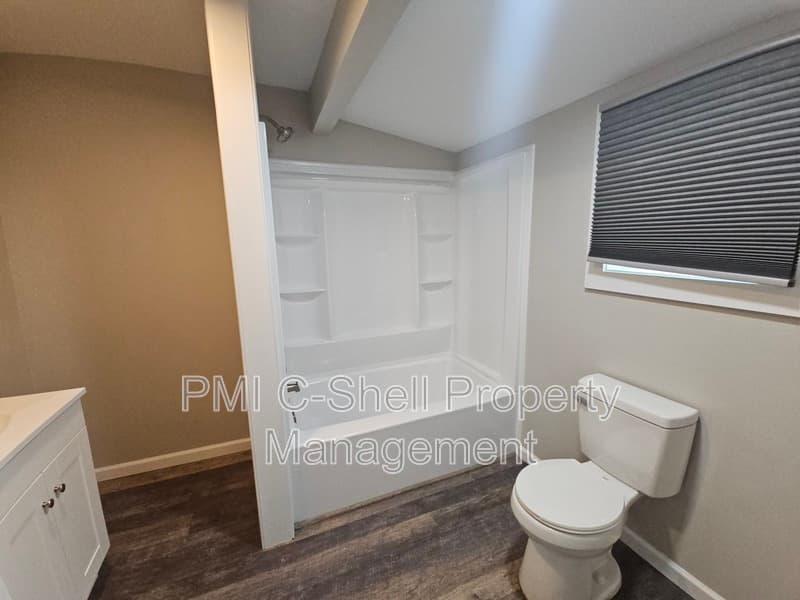Pensacola House: 3258 Peagler Plaza Rd