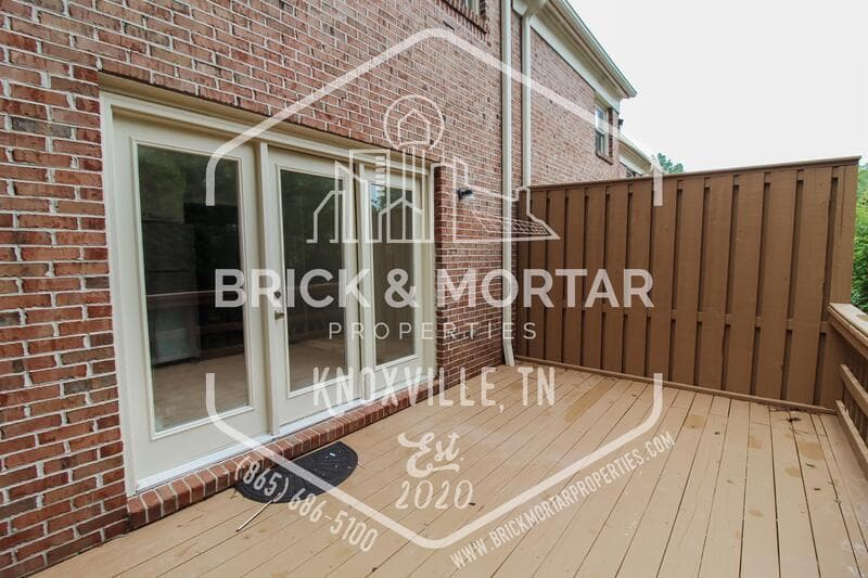 Knoxville House: 4045 Heather Court Northwest