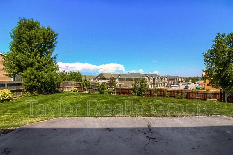 Firestone House: 5961 Thistle Ridge Ave
