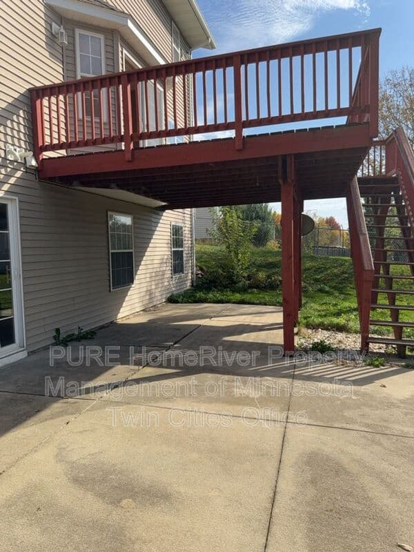 Rochester House: 5939 Shetland Dr NW