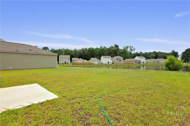 Hinesville House: 25 Hazy Lane
