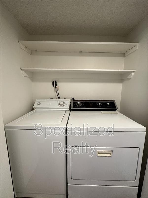 Glendale Condo: 463 W. Wilson Avenue