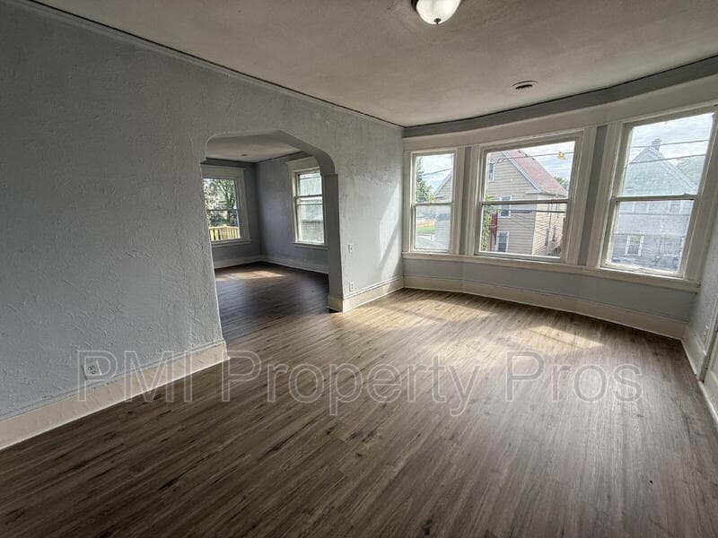 Milwaukee Condo: 1623 N 38th St