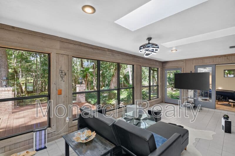 Gainesville House: 1326 Northwest 57th Street