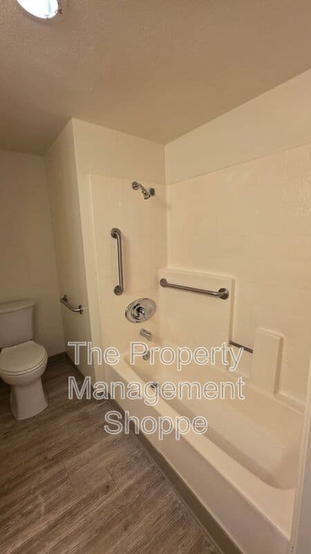 Santa Paula Condo: 234 S Steckel Drive