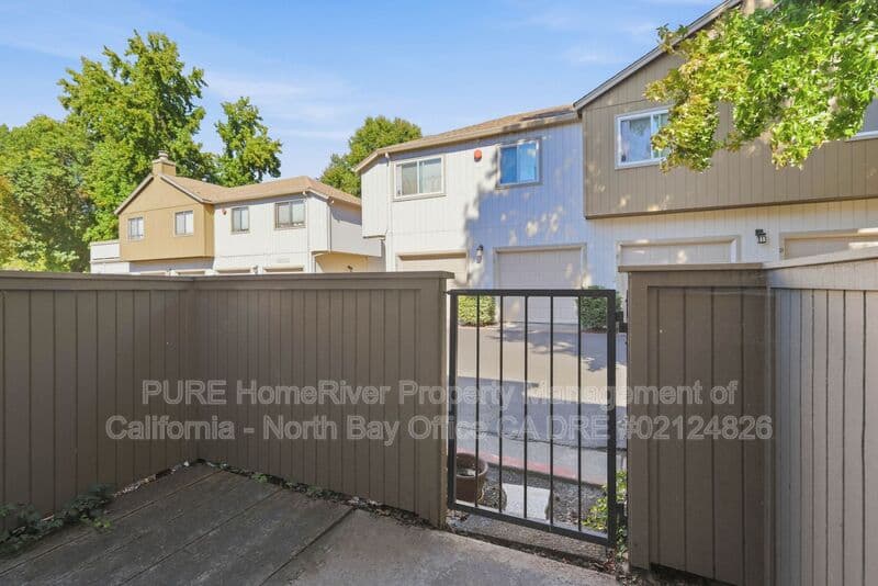 Santa Rosa Condo: 2518 Westberry Dr