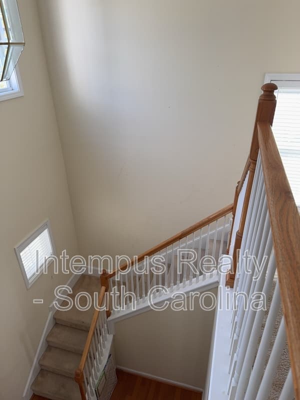 Bluffton House: 42 Woods Bay Rd
