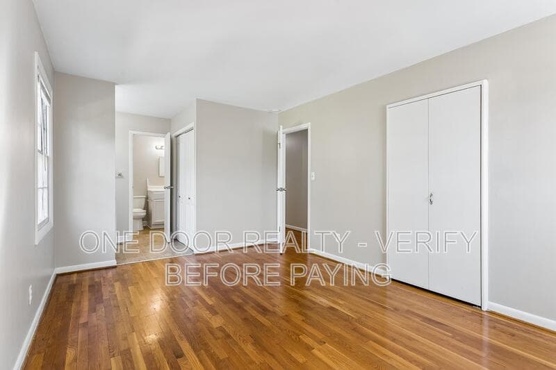 Williamsburg House: 115 King Henry Way