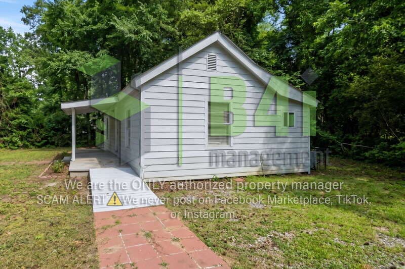 LaGrange House: 934 Motley Street