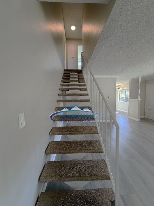 Lomita House: 1839 West 256th Street
