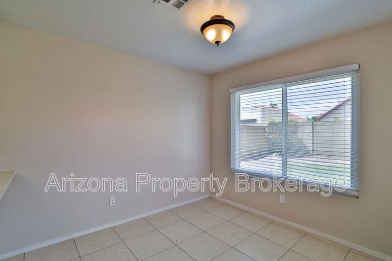 Glendale House: 3622 W. Wagoner Rd.
