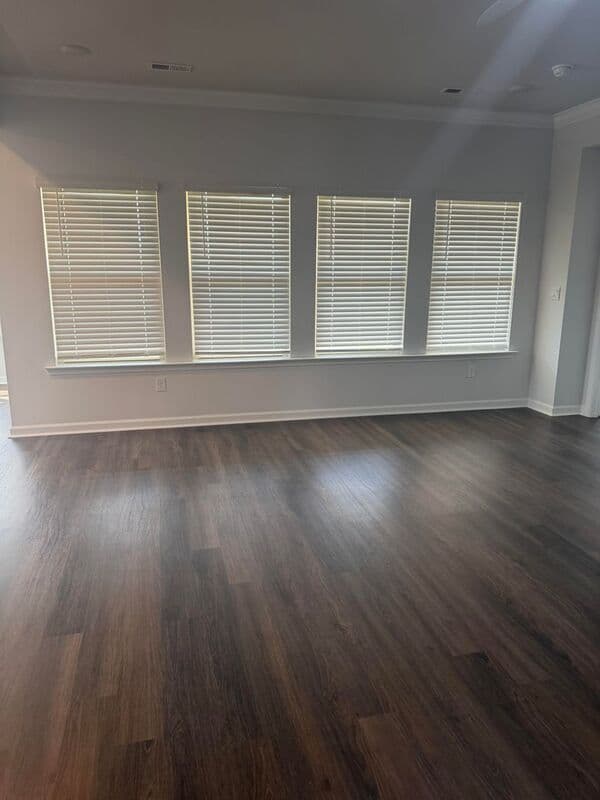 Athens House: 13937 Lannister Lane