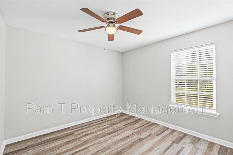 Savannah House: 201 Mundy St