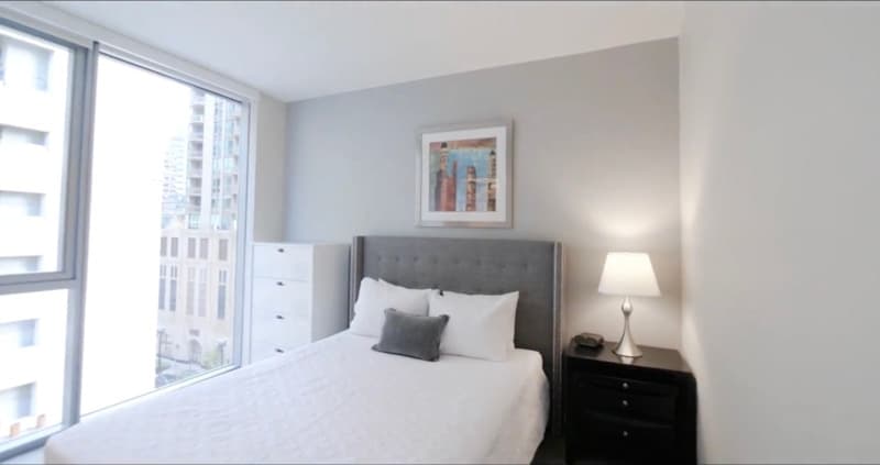 Chicago Condo: 4 E Huron St