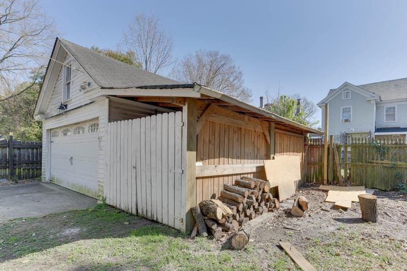 Portsmouth House: 1051 Naval Ave